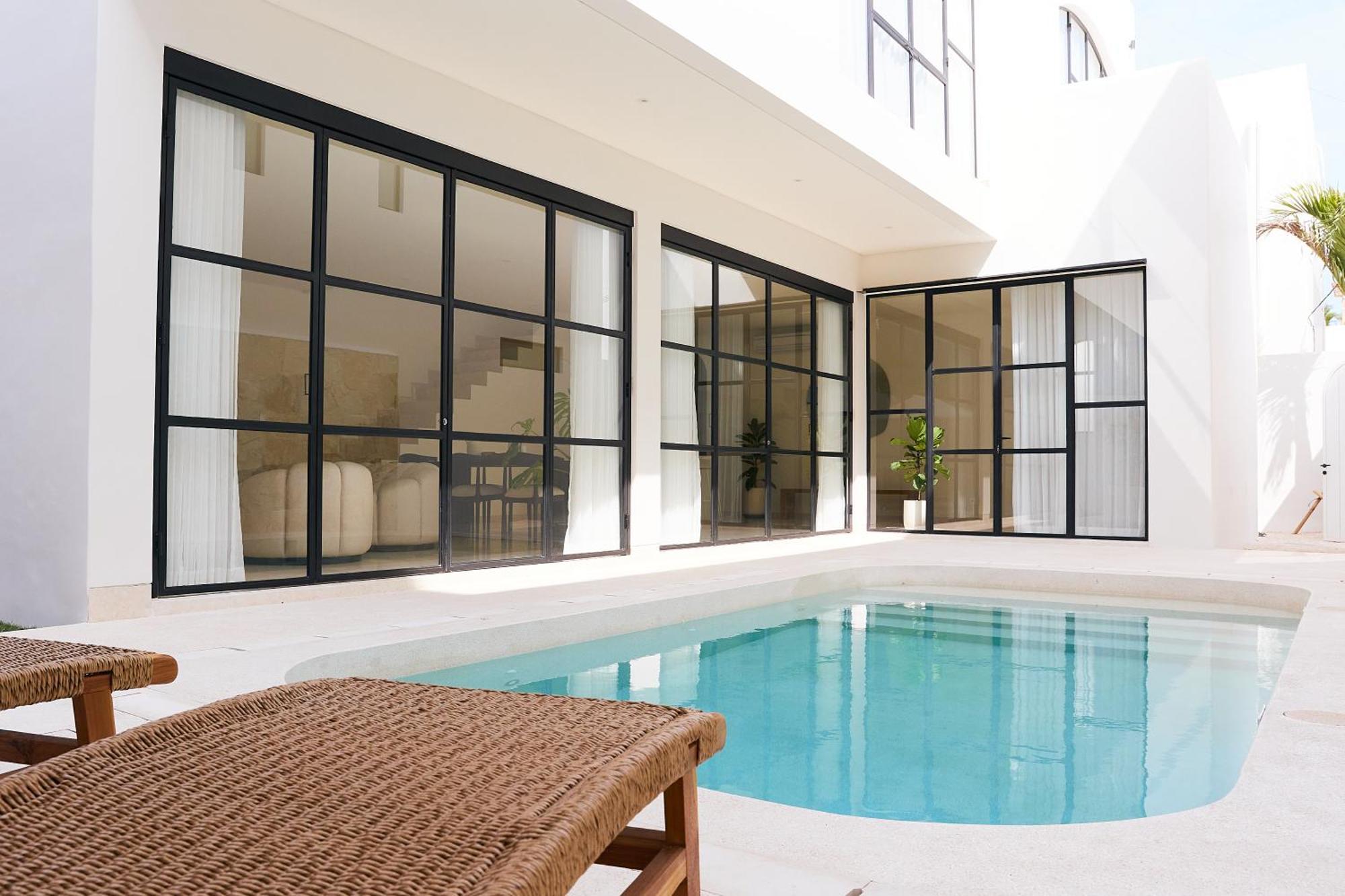 Casa Lily - Luxury 3 Bedroom In Bingin *
